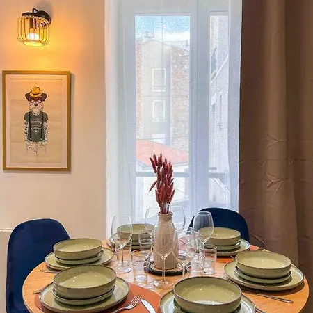 Apartmán La Vie Est Belle A Wi-fi & Metro 9 Parking Gratuit