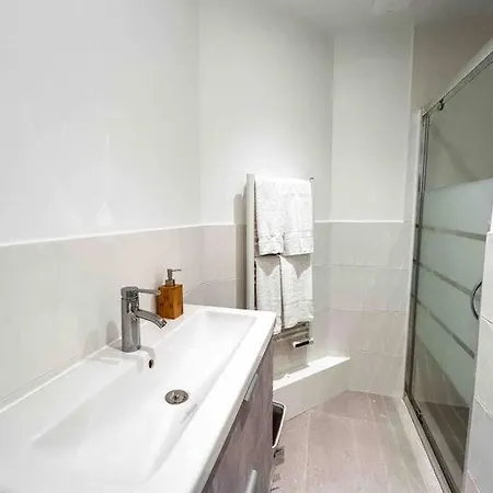 Apartmán La Vie Est Belle A Wi-fi & Metro 9 Parking Gratuit Montreuil (Seine-Saint-Denis)